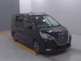 Nissan  SERENA - Highway Star -V